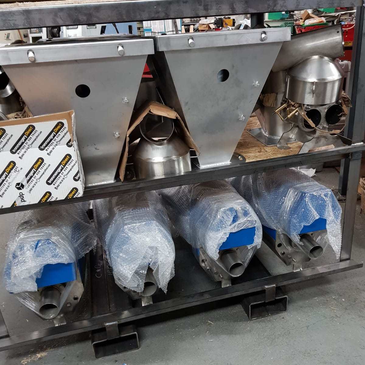 Selectors in a frame for shipping